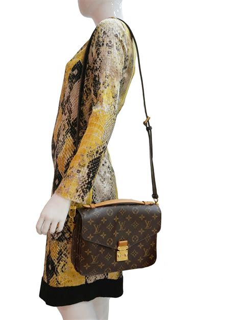 louis vuitton metis pochette empreinte|Luxury Monogram Handbag Pochette Metis .